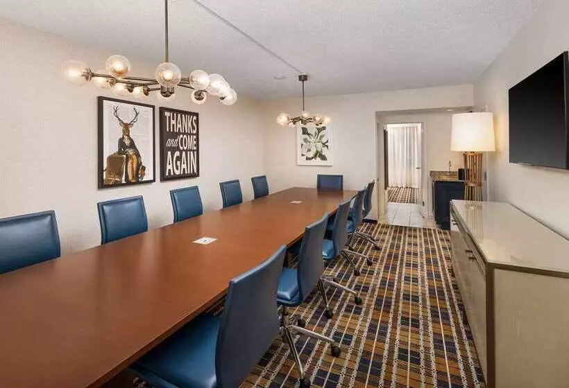 Fotos del hotel Embassy Suites Atlanta  Buckhead:  9