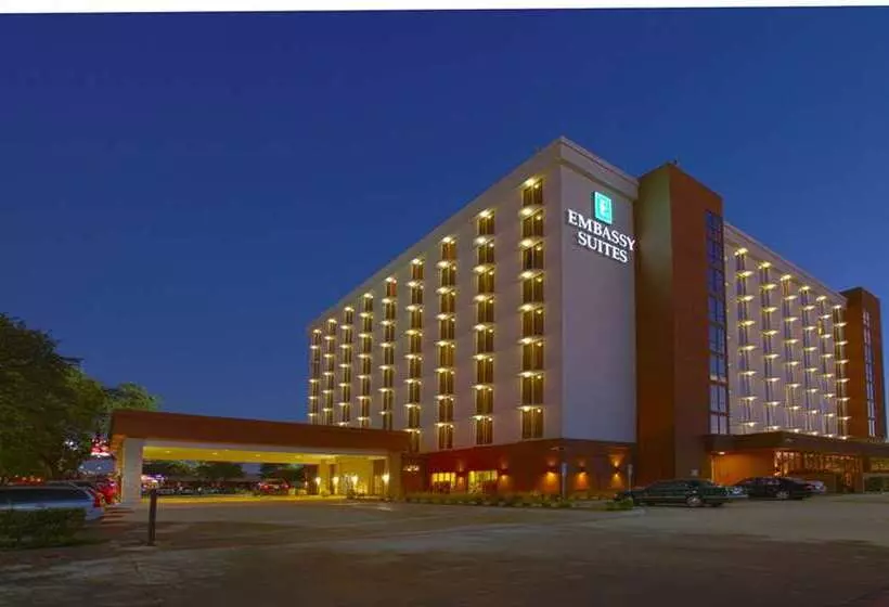 Embassy Suites Dallas – Market Center
