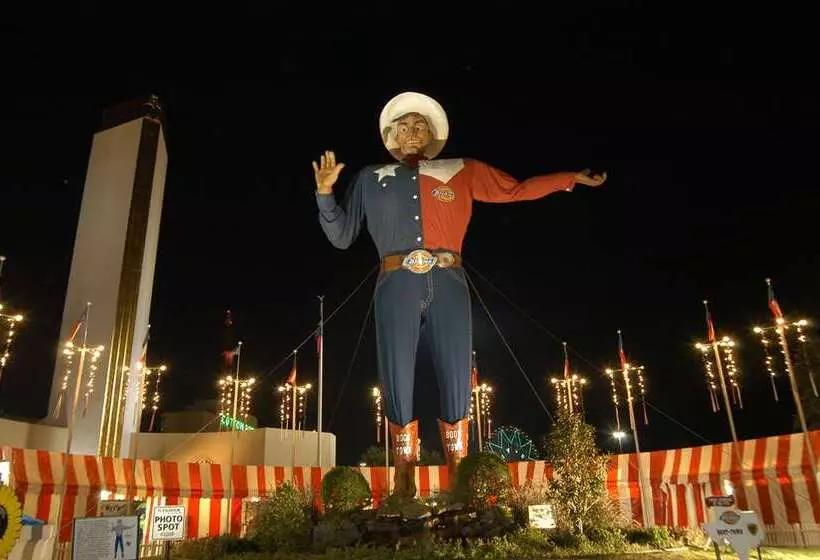 Fotos del hotel Embassy Suites Dallas - Market Center:  9