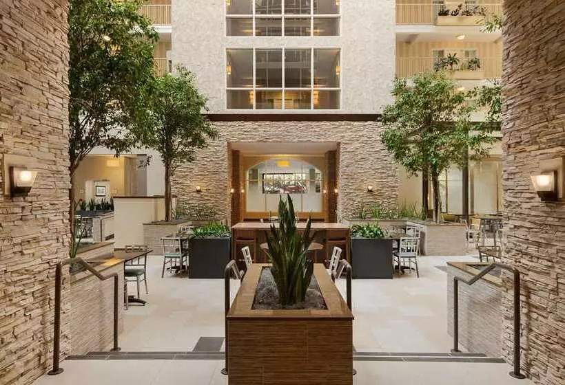 Fotos del hotel Embassy Suites Dallas - Market Center:  16