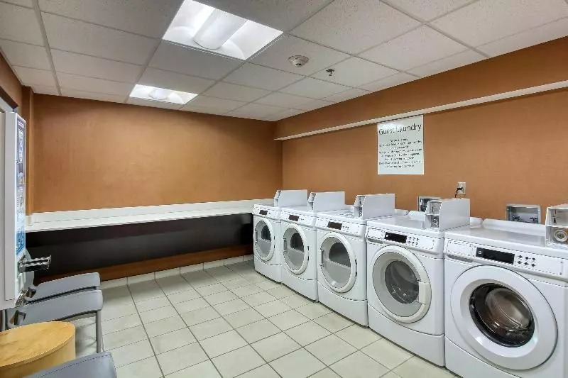 Fotos del hotel Holiday Inn & Suites Atlanta Airport North, An Ihg:  8