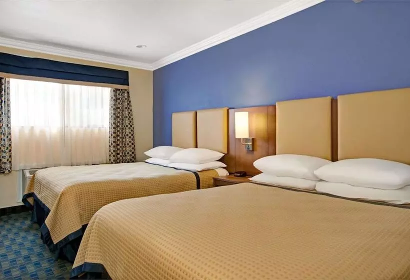 Fotos del hotel Days Inn By Wyndham San Francisco  Lombard:  6