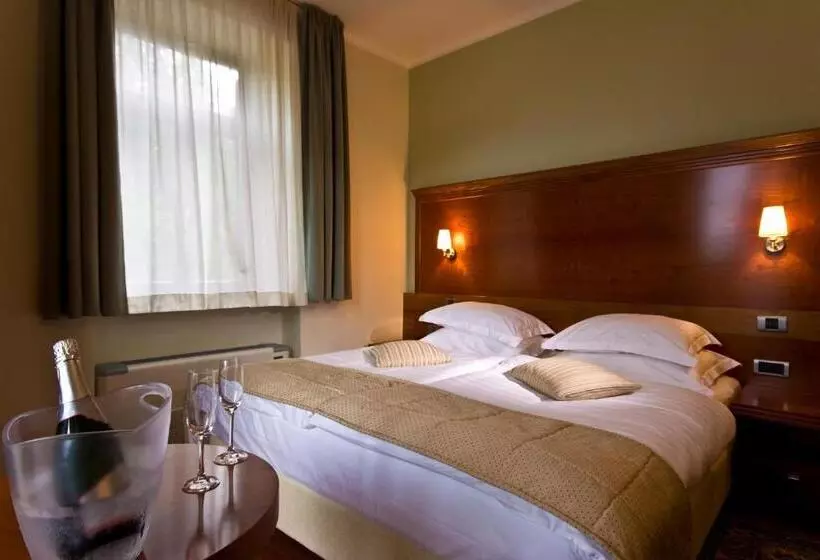 Fotos del hotel Lovec:  2