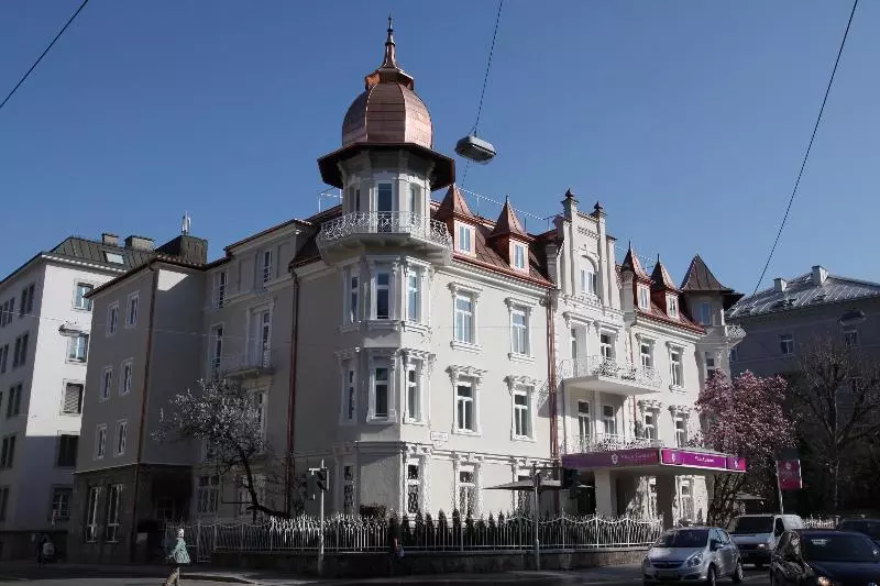 Villa Carlton  Adults Only