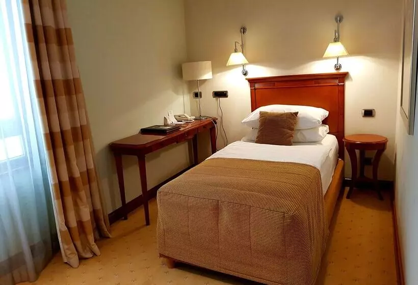 Fotos del hotel Best Western Premier Hotel Astoria:  2