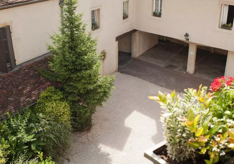 Fotos del hotel Hôtel Wilson - Les Collectionneurs:  11