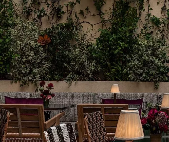 Fotos del hotel De Vigny:  11