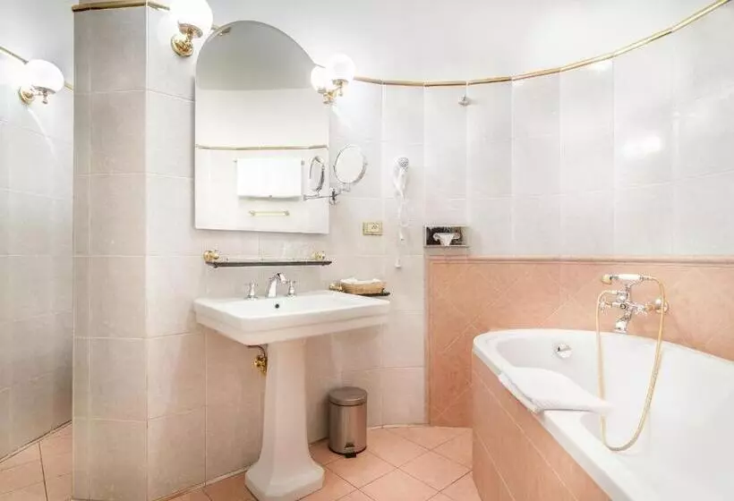 Fotos del hotel The King Charles:  8