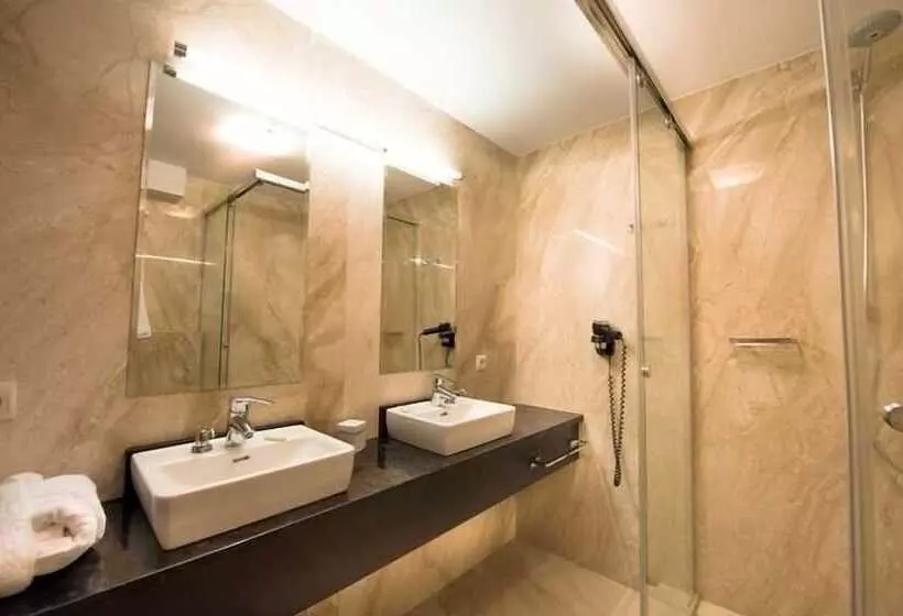 Fotos del hotel Zur Burg:  10