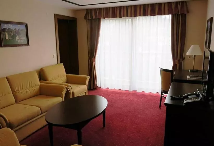 Fotos del hotel Zur Burg:  22