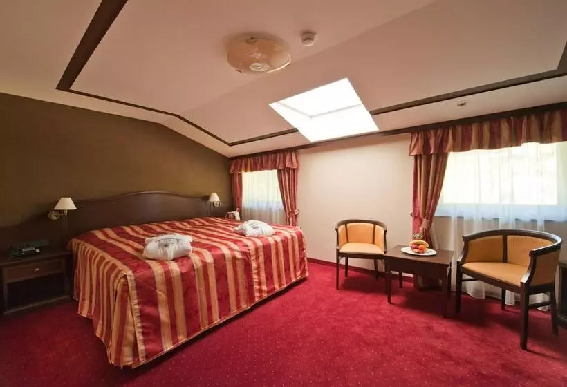 Fotos del hotel Zur Burg:  2