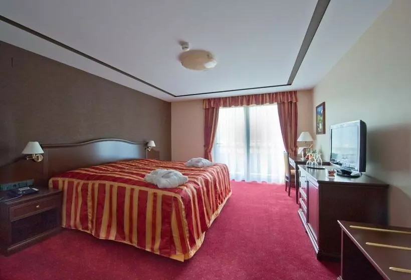 Fotos del hotel Zur Burg:  18