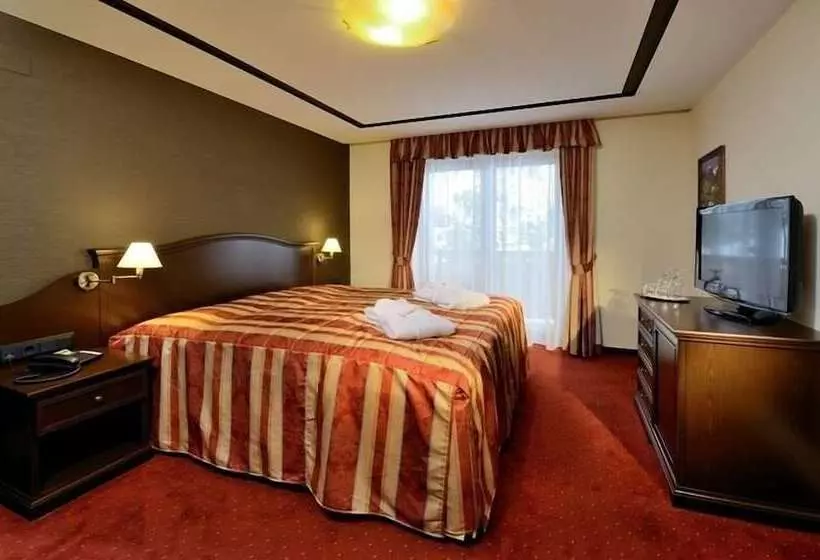 Fotos del hotel Zur Burg:  16