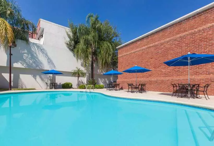 Fotos del hotel Wyndham Garden Monterrey Norte:  2