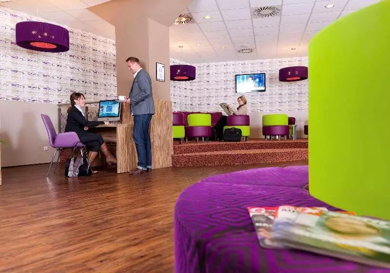 Fotos del hotel Mercure  Hamburg Am Volkspark:  8