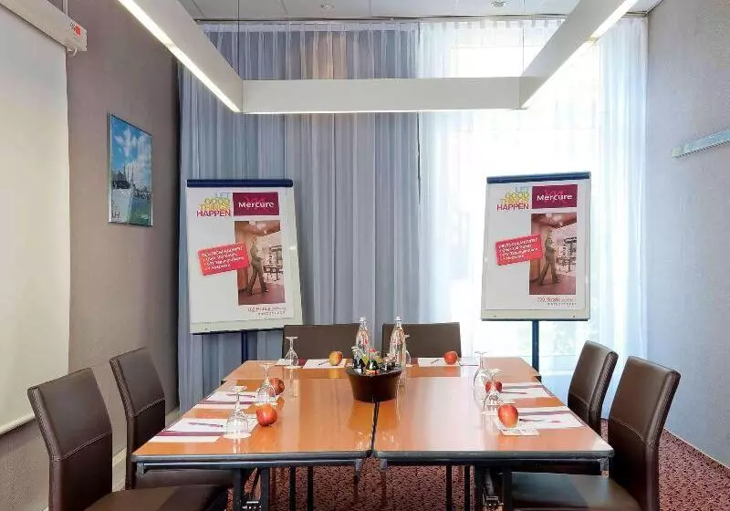 Fotos del hotel Mercure  Hamburg Am Volkspark:  15