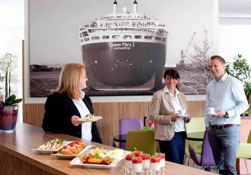 Fotos del hotel Mercure  Hamburg Am Volkspark:  16