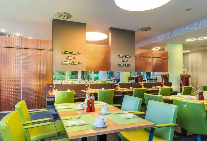 Fotos del hotel Novina Hotel Wöhrdersee Nürnberg City:  12