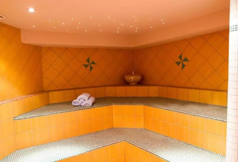 Fotos del hotel Albona:  4