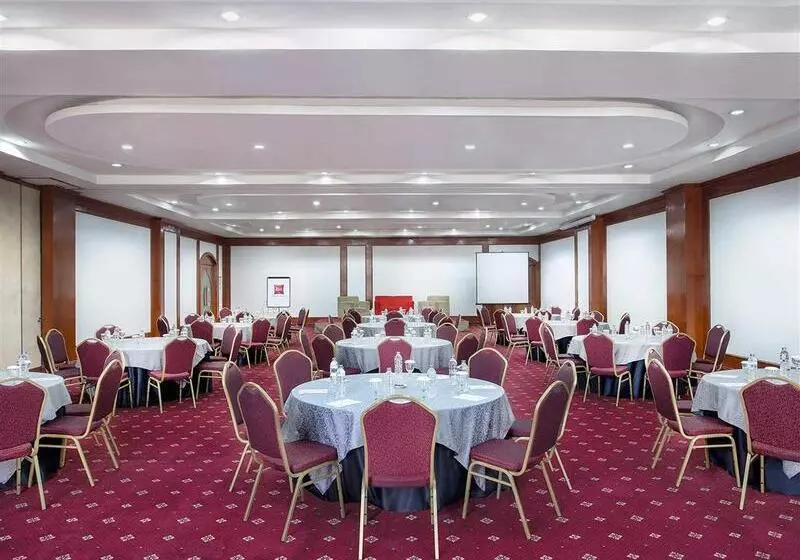 Fotos del hotel Arcadia Surabaya By Horison:  17