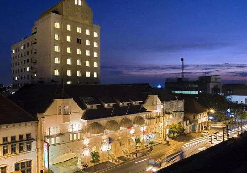 Fotos del hotel Arcadia Surabaya By Horison:  7