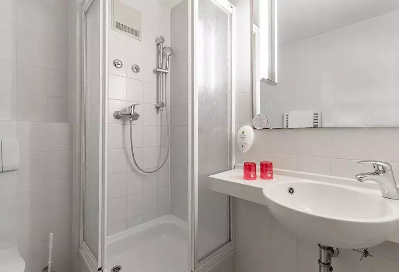 Fotos del hotel Azimut Hotel Nuremberg:  5