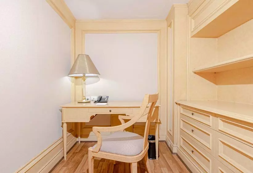 Fotos del hotel Golden Tulip Sovereign Hotel Bangkok:  25