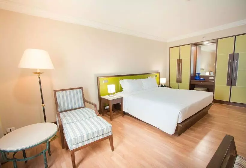 Fotos del hotel Golden Tulip Sovereign Hotel Bangkok:  6