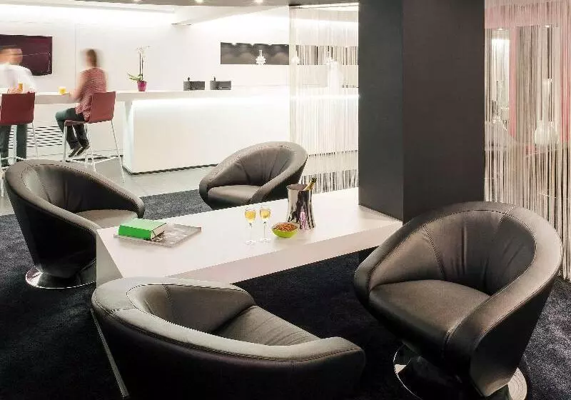 Fotos del hotel Ibis Styles Hotel Brussels Louise:  16