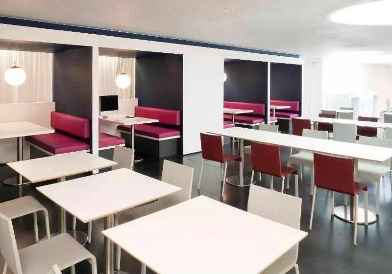 Fotos del hotel Ibis Styles Hotel Brussels Louise:  2