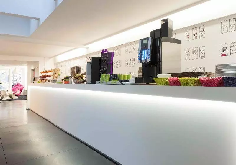 Fotos del hotel Ibis Styles Hotel Brussels Louise:  9