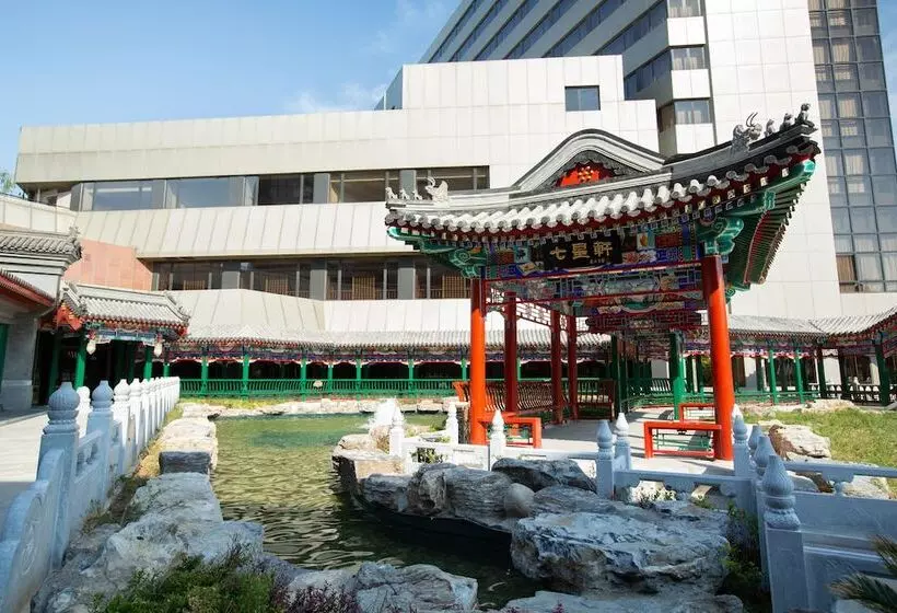 Fotos del hotel Capital:  10