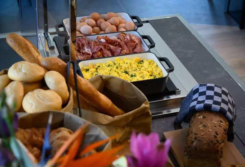 Fotos del hotel Campanile  & Restaurant Eindhoven:  24