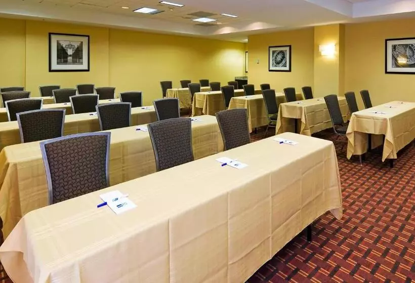 Fotos del hotel Holiday Inn Express Hotel & Suites Kendall East-miami, An Ihg:  5