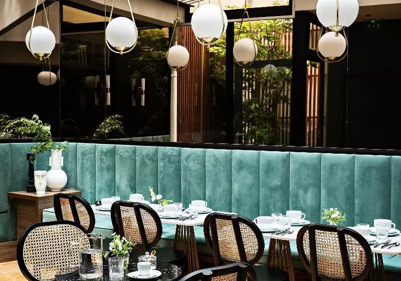 Fotos del hotel Holiday Inn Paris Elysées, An Ihg:  12