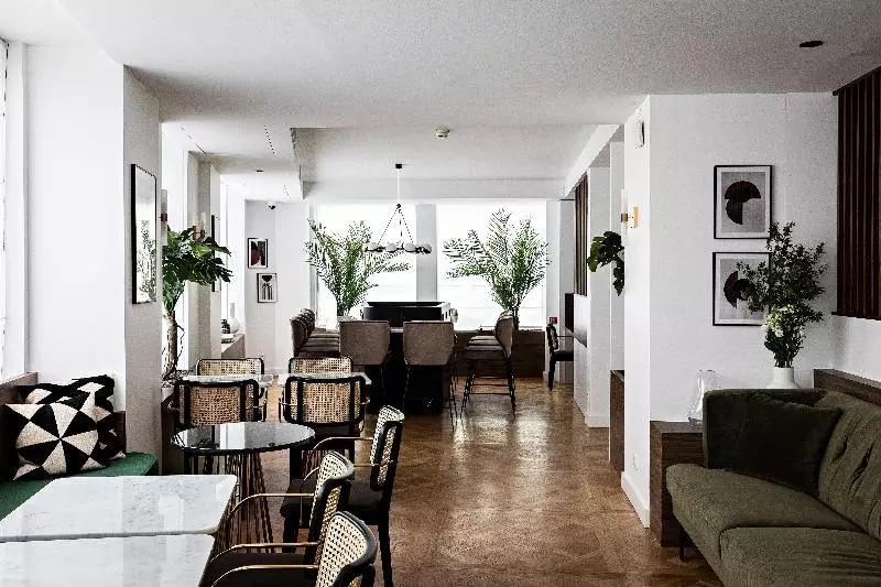 Fotos del hotel Holiday Inn Paris Elysées, An Ihg:  3