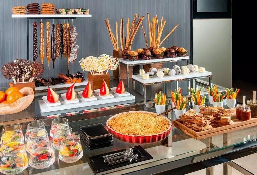 Fotos del hotel Sheraton Grand Tbilisi Metechi Palace:  8