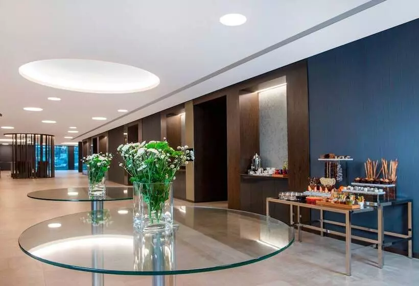 Fotos del hotel Sheraton Grand Tbilisi Metechi Palace:  2