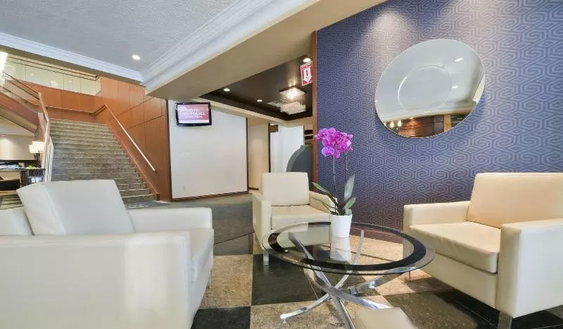 Fotos del hotel Universel Montréal:  8