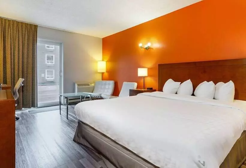 Fotos del hotel Clarion Pointe Quebec Airport:  11