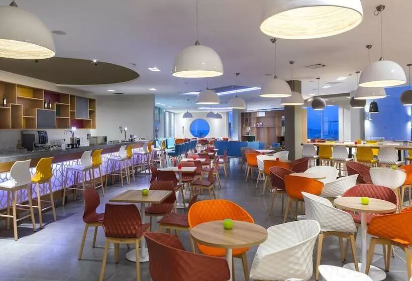 Fotos del hotel Leonardo Laura Beach & Splash Resort:  15