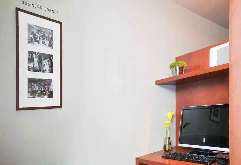 Fotos del hotel Hôtel A La Villa Des Artistes:  25