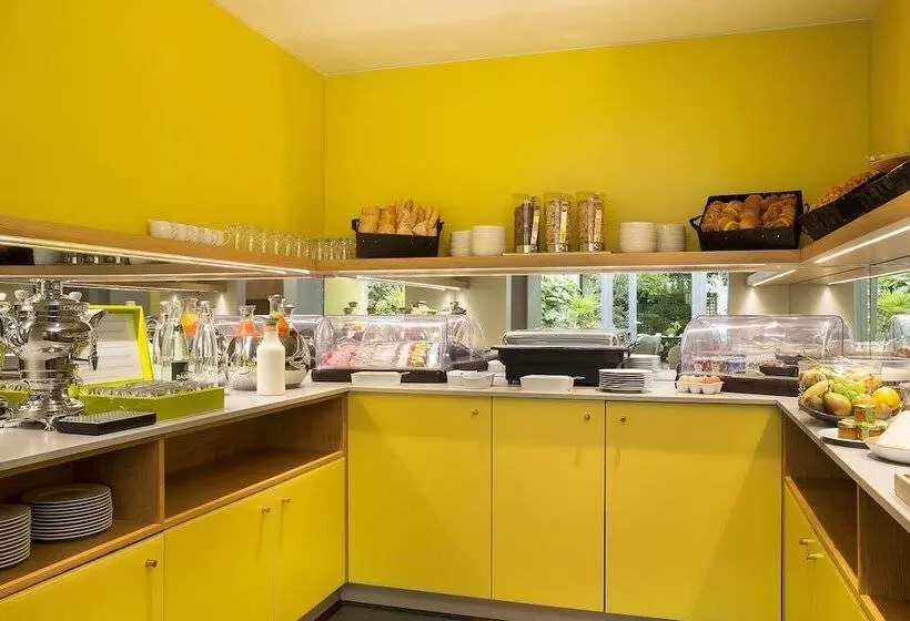 Fotos del hotel Hôtel A La Villa Des Artistes:  5