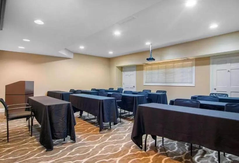 Fotos del hotel Quality Suites Atlanta Buckhead Village North:  13