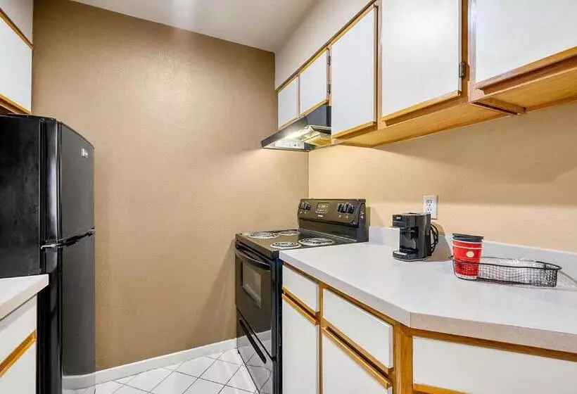 Fotos del hotel Quality Suites Atlanta Buckhead Village North:  6