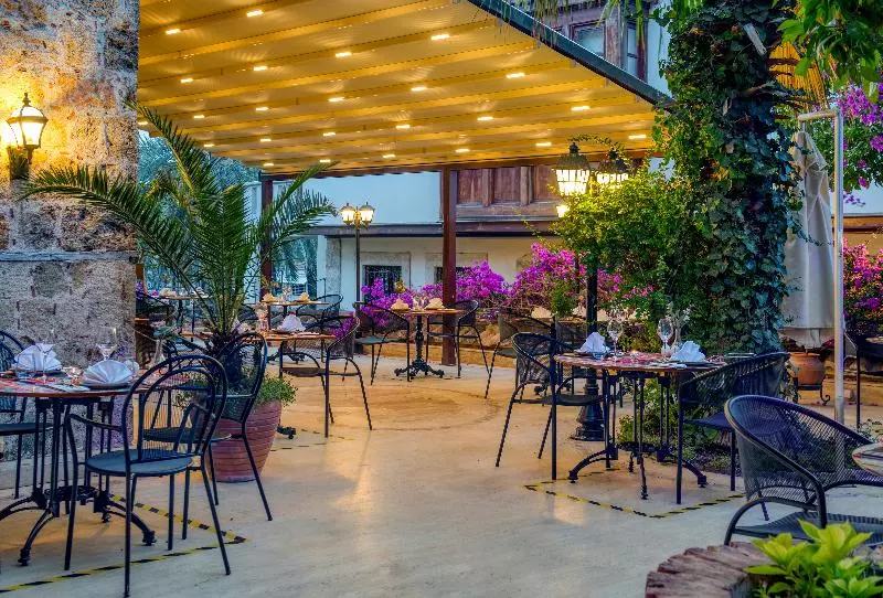 Fotos del hotel Dogan:  10