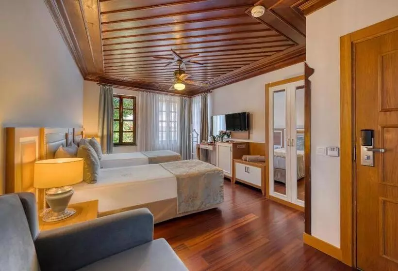 Fotos del hotel Dogan:  18