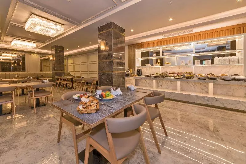 Fotos del hotel Golden Royal:  18