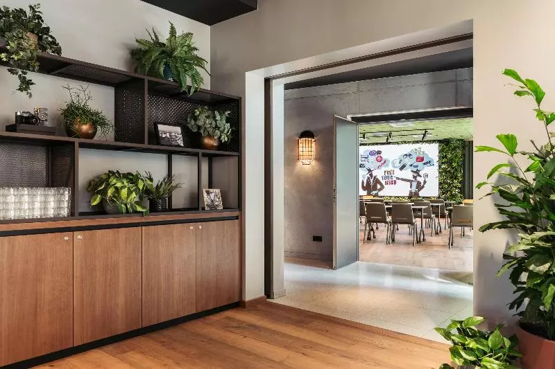 Park Inn By Radisson Uno City Vienna