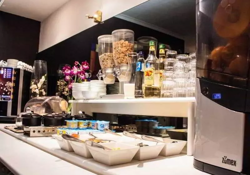 Fotos del hotel Carlton:  17